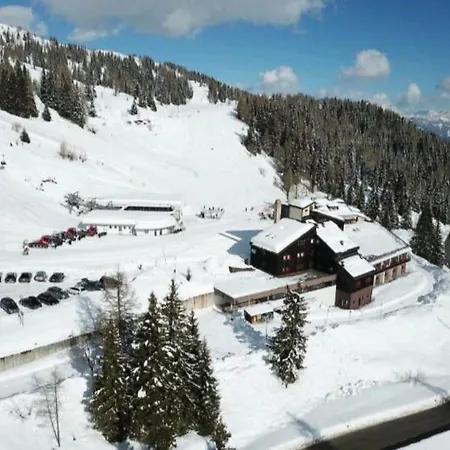 Apartment Casa Cortina - Presso Sussy